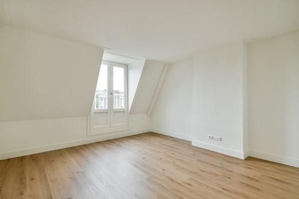Medium property photo - Churchill-laan 187-4, 1078 DZ Amsterdam